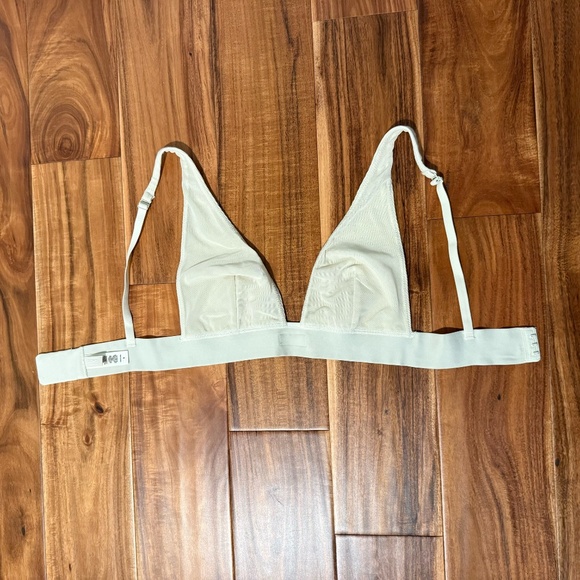 SKIMS cotton rib plunge bralette, size small, color bone - Picture 4 of 7